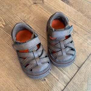 Stride Rite Fisherman Sandals | Size 3.5
